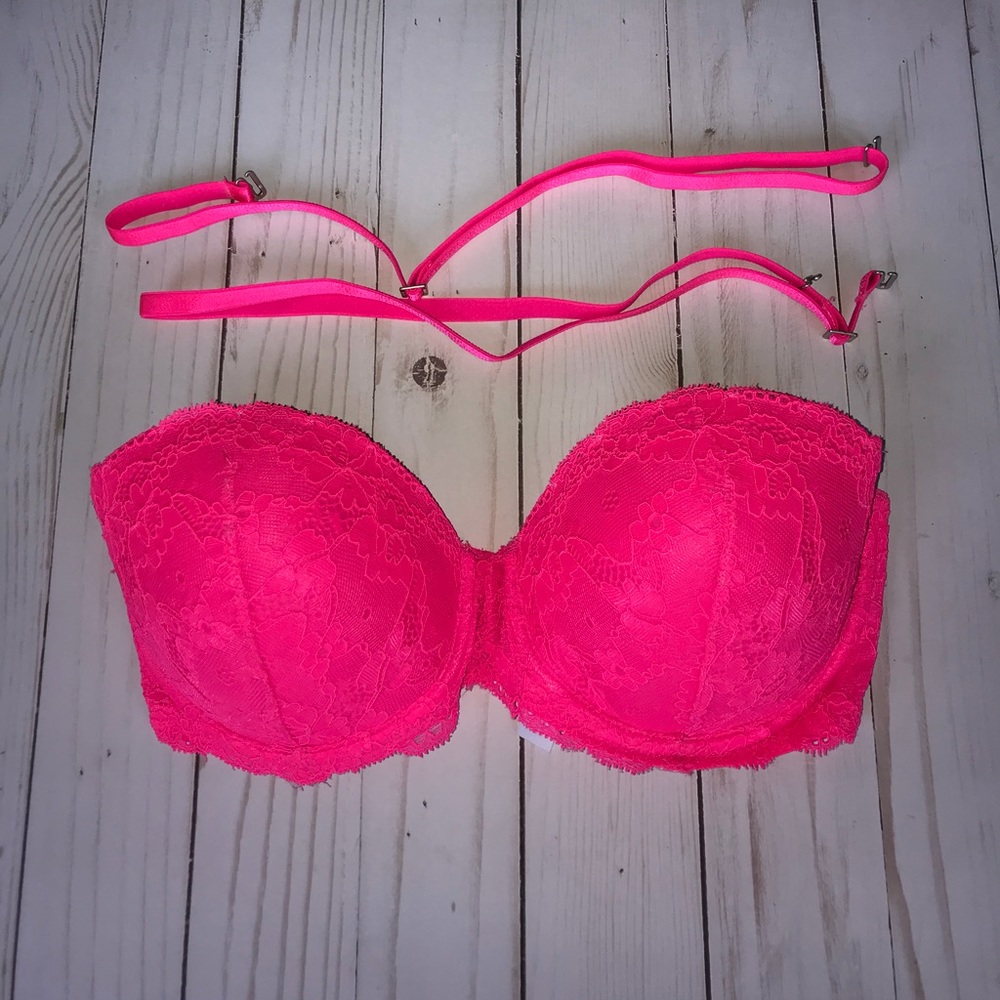 Strapless convertible bra 32D